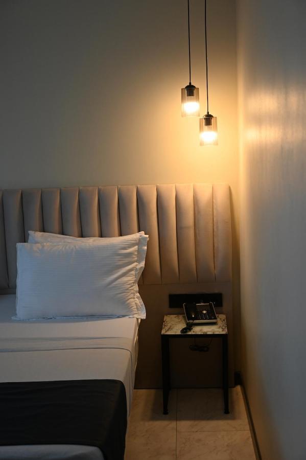 Main Airport Hotel Arnavutkoy Extérieur photo